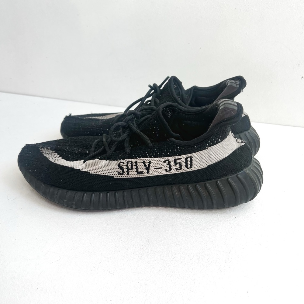 Adidas | Yeezy 350 Oreo Boost Sneakers